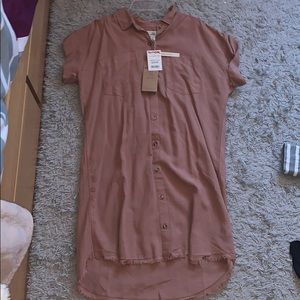 GREAT CONDITION! Never worn t shirt dress